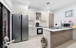 4 Riverside Drive, South Morang, Vic 3752