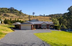 360 Spring Creek Road, Mount Hunter, NSW 2570