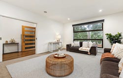 10 Longs Hill Road, Brown Hill, Vic 3350