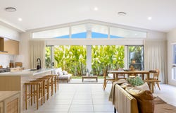 93 Palm Dr, Mooloolaba, Qld 4557
