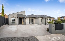 24 Kanooka Grove, Meadow Heights, Vic 3048