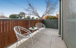 1/1100 Dandenong Road, Carnegie, Vic 3163