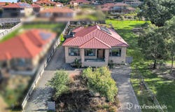 1  Ritaco Way, Hidden Valley, Vic 3756