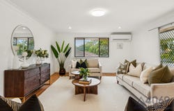 26 Kersley Road, Kenmore, Qld 4069