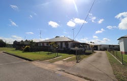 1-4/108 Young Street, Ayr, Qld 4807