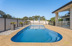 13 Senor Avenue, Urangan, Qld 4655