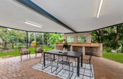 26  Peter Street, Kelso, Qld 4815