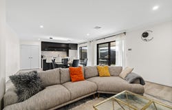 14 Barton Street, Aveley, WA 6069