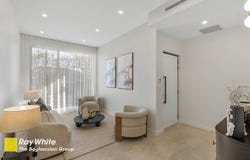 5B ALLENA CLOSE, Georges Hall, NSW 2198