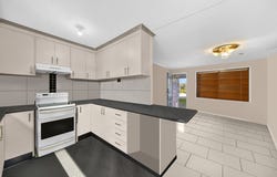 23 Strathallen Drive, Boronia Heights, Qld 4124