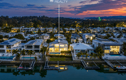 17 Quayside Drive, Helensvale, Qld 4212