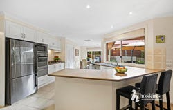 5 Karina Close, Croydon Hills, Vic 3136