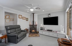 25 Christine Crescent, Redbank Plains, Qld 4301