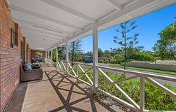27 Kallaroo Crescent, Ashmore, Qld 4214