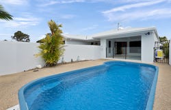 8 Rankin Court, Armstrong Beach, Qld 4737