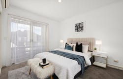 84 Gatehouse Drive, Kensington, Vic 3031