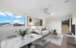 32 Barnes Avenue, Coorparoo, Qld 4151