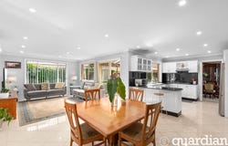 7 Ravensbourne Circuit, Dural, NSW 2158