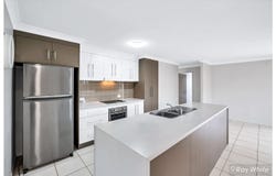 10 Tippett Crescent, Gracemere, Qld 4702