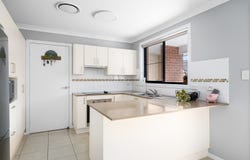 2/99 Adelaide Street, Raymond Terrace, NSW 2324