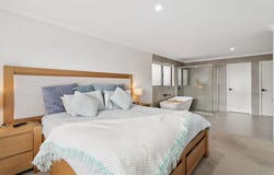 52 Rhodeswood Drive, Aveley, WA 6069
