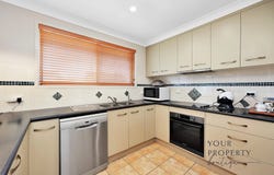 8 Emperor Drive, Elliott Heads, Qld 4670
