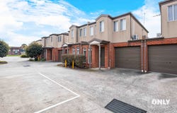 10/4 Young Road, Hallam, Vic 3803