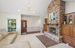 1 Listonia Drive, Albany Creek, Qld 4035