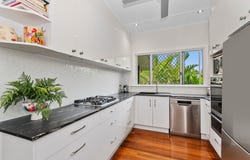 51 Lowth Street, Rosslea, Qld 4812