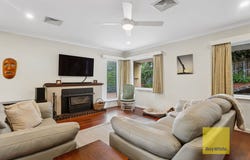 25 Seaview Terrace, Kalamunda, WA 6076
