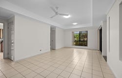 28 Lakeview Drive, Deebing Heights, Qld 4306