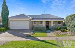 57 Meadenhall Drive, St Albans Park, Vic 3219