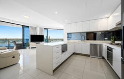 1905/5 Harbour Side Court, Biggera Waters, Qld 4216