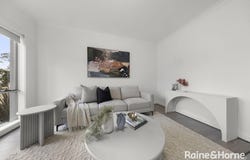 11 Irwin Gardens, Caroline Springs, Vic 3023