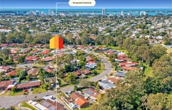 2/11 Morinda Way, Labrador, Qld 4215