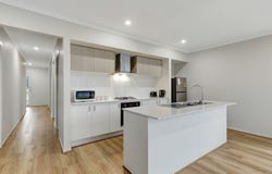 19 Clapton Lane, Donnybrook, Vic 3064
