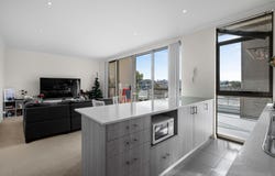 18/2 Coojong Link, Success, WA 6164