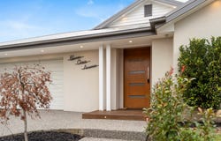 11 Oasis Avenue, Mickleham, Vic 3064