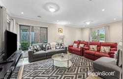 220 Mahoneys Road, Burwood East, Vic 3151