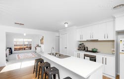 43 Muttama Parade, Gobbagombalin, NSW 2650