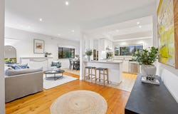 16 Muir Crescent, Newington, Vic 3350