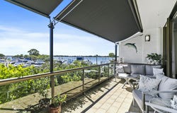2/9-11 Spinnaker Drive, Sandstone Point, Qld 4511