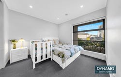 18 Clowes Street, Mickleham, Vic 3064