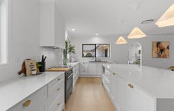 447 Mount Glorious Road, Samford Valley, Qld 4520