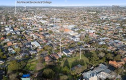 11 Wattle Grove, McKinnon, Vic 3204