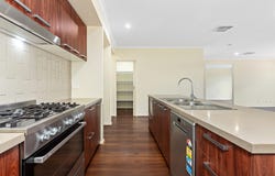 6 Hotchkiss Way, Smythes Creek, Vic 3351
