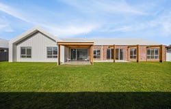 13 Fleming Street, Stratford, Vic 3862