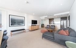 2302/89 Surf Parade, Broadbeach, Qld 4218