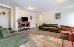 16 Grassy Street, Kilmore, Vic 3764