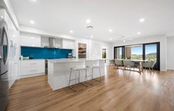 12 Woodview Court, Maudsland, Qld 4210